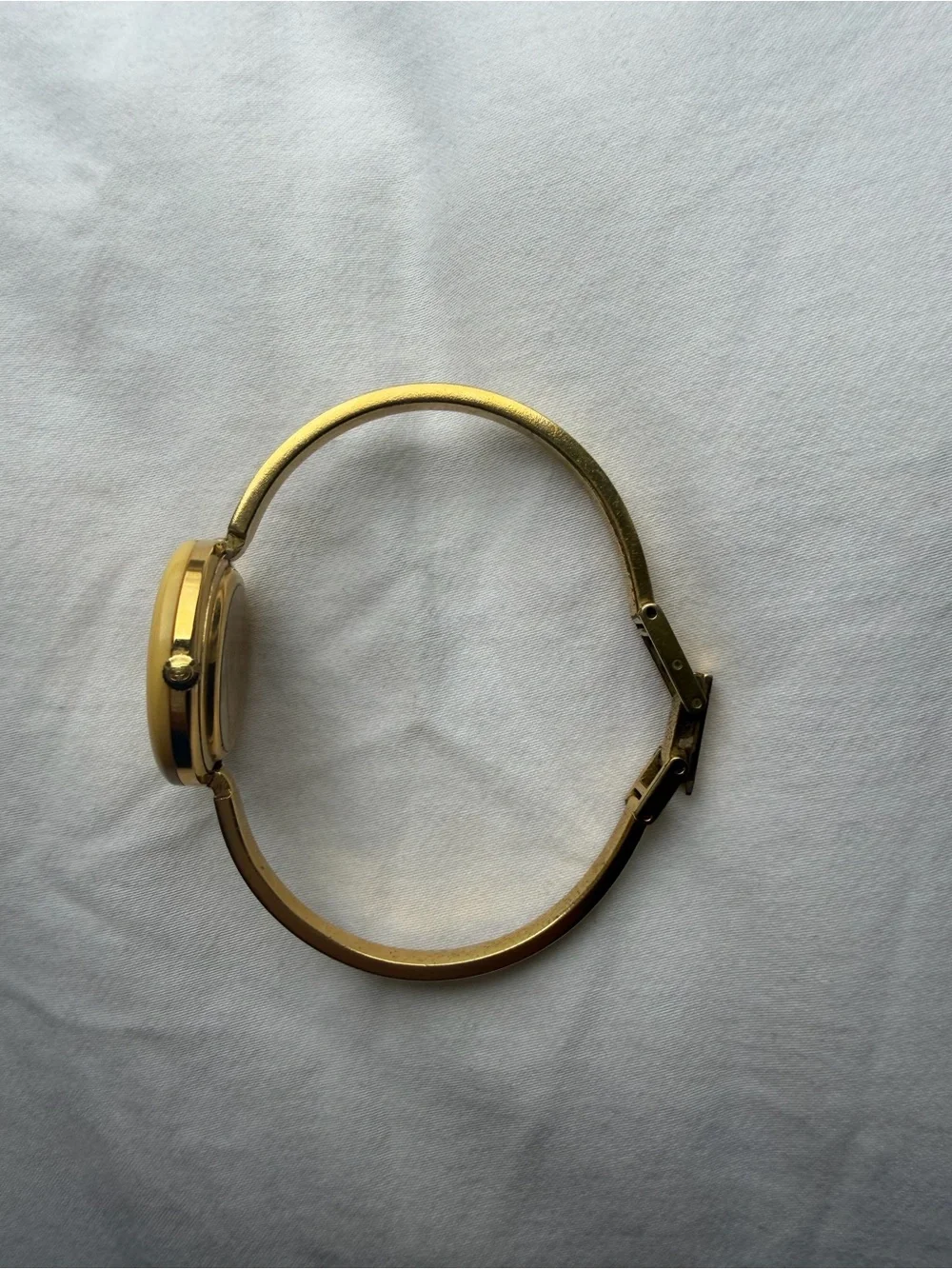 Gucci Gold Bezel Watch